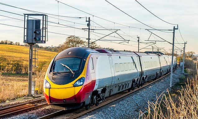 How To Get From Split to Pula Best Way, Split to Pula, cheapest way from Split to Pula, bus from Split to Pula, taxi from Split to Pula, private transfer from Split to Pula, train from Split to Pula, by plane from Split to Pula,
