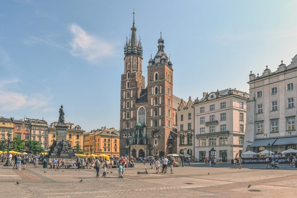 How To Get From Krakow Airport to City Center Best Way 5 krakow airport to city, krakow airport to city center, airport transfers krakow, krakow airport bus, How To Get From Krakow Airport to City Center