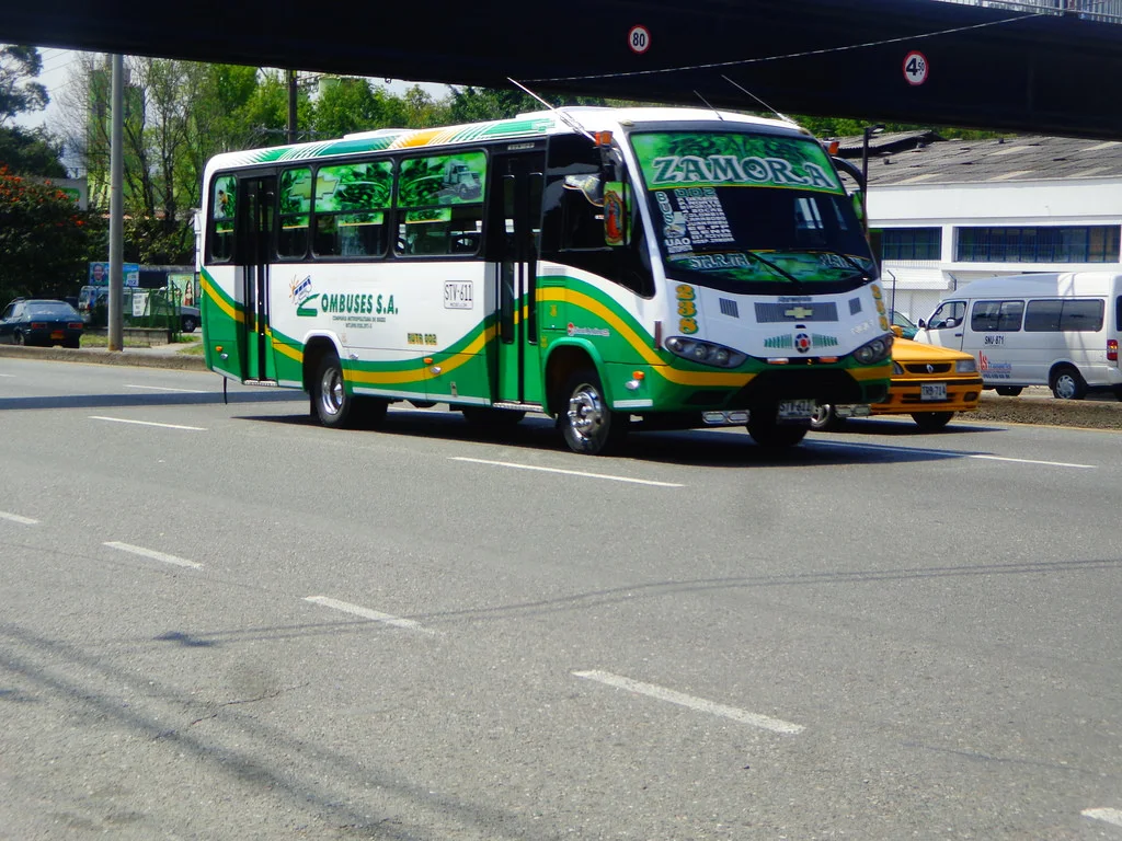 How To Get From Medellin Airport To El Poblado - All Possible Ways, cheapest way from Medellin airport to El Poblado, cheapest way from Medellin to Poblado, Medellin airport to El Poblado, bus Medellin to El Poblado, Civica Eventual Medellin metro cable, metro map medellin, metro fare medellin, metro opening schedule in Medellin, Combuses Medellin airport to Poblado