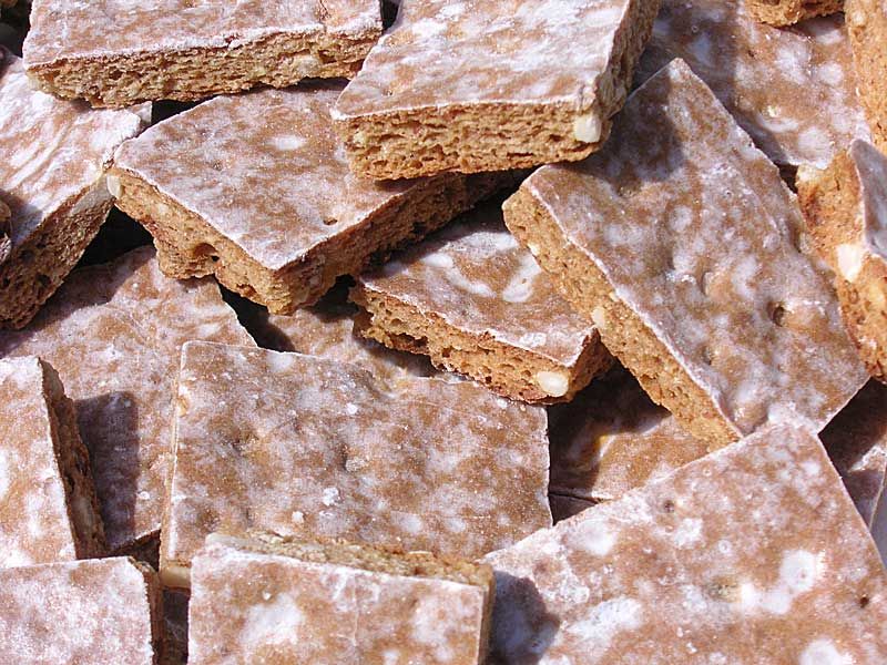 Basler Läckerli Biscuits, Swiss food, Switzerland food, Swiss cuisine, Swiss dishes, Switzerland traditional food, swiss breakfast, breakfast in Switzerland