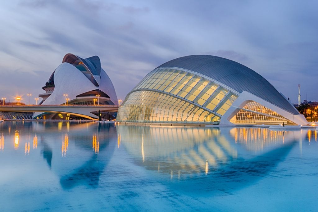 How To Get From Valencia Airport To City Center Best Way 5 valencia airport to city center, valencia airport to city, How To Get From Valencia Airport To City Center