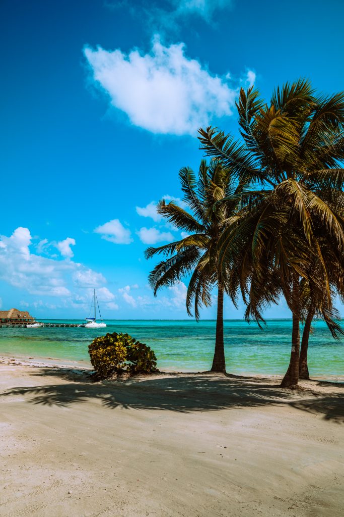 Belize Travel Tips, things to know before visiting Belize, facts about Belize