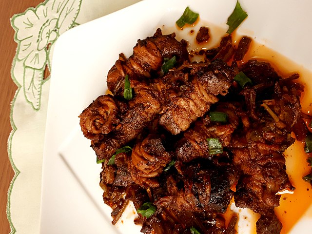 Kukurec, food in Albania, Albanian food, albanian dishes, Albanian cuisine, traditional food in Albania