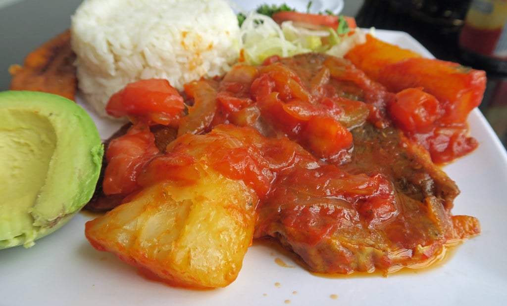 Sobrebarriga en salsa, food in Colombia, Colombian food, traditional food in Colombia, Colombian dishes, Colombian cuisine