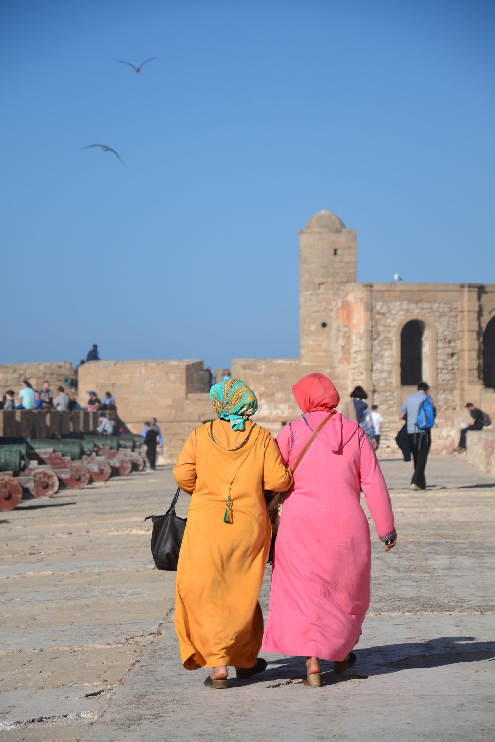 10 Things To Know Before Visiting Morocco And Morocco Travel Tips, what to wear in morocco, what to wear in marrakech, morocco packing list, what to pack for morocco