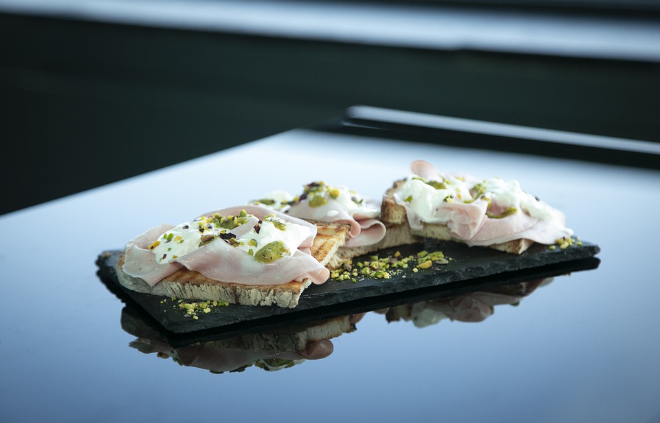 Mortadella, Italian Food, Italian cuisine, traditional Italian food, food in Italy, Italian dishes