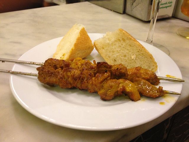 Pinchos morunos, Spanish Food, spanish cuisine, traditional spanish food, food in Spain, Spanish dishes