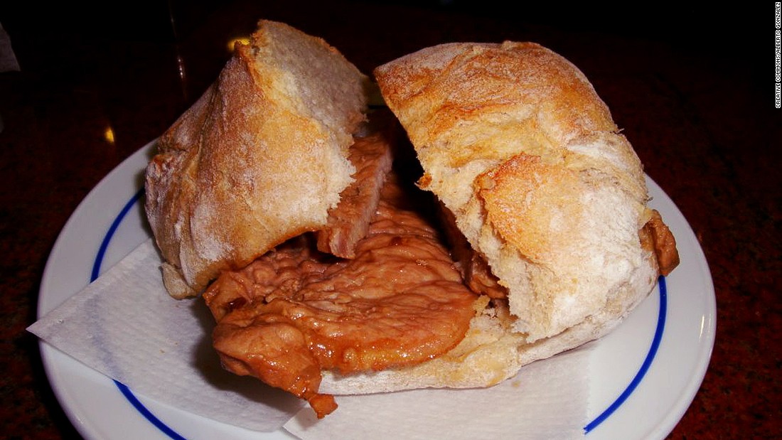 Prego, Portuguese Food, Portuguese cuisine, Traditional Portuguese Food, food in Portugal, Portuguese dishes