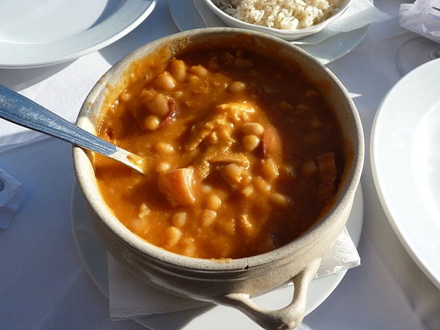 Portuguese Food, Portuguese cuisine, traditional Portuguese food, food in Portugal, Portuguese dishes, Tripas à Moda do Porto 