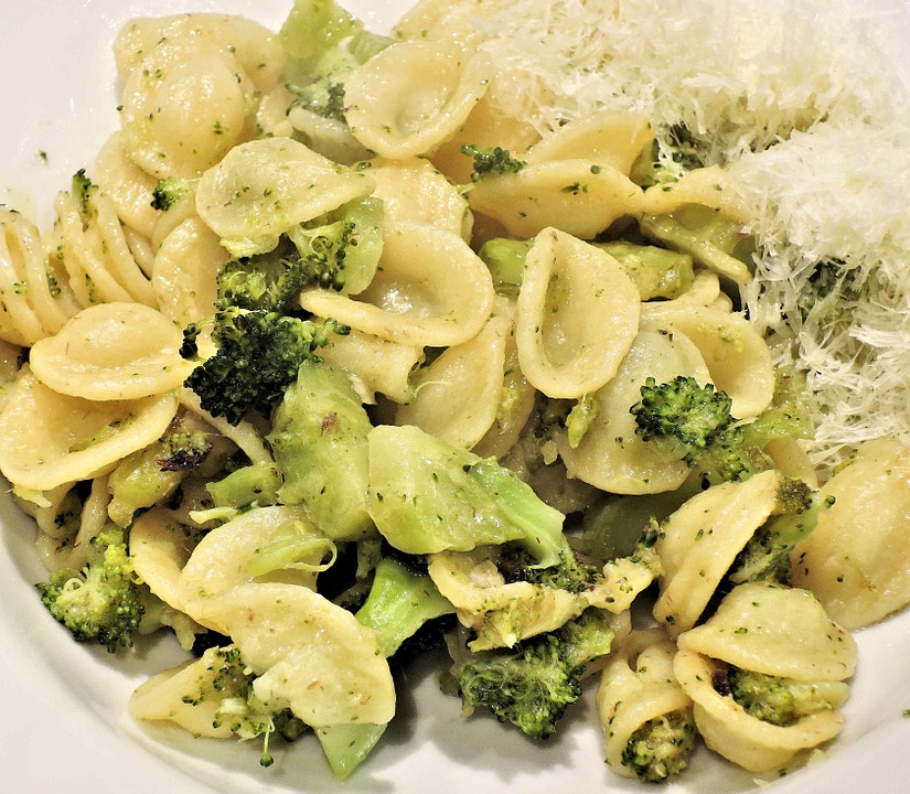 How To Make Homemade Orecchiette (Recipe Guide)