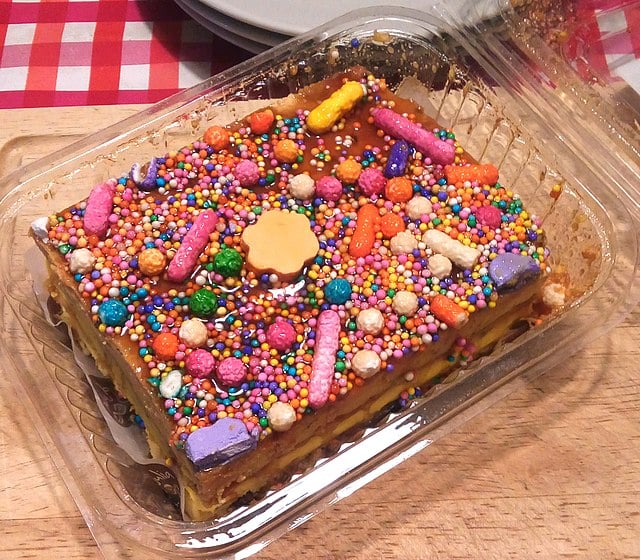 Peruvian Food, Peruvian cuisine, Traditional Peruvian Food, dessert in Peru, Peruvian dessert, Turron de dona pepa