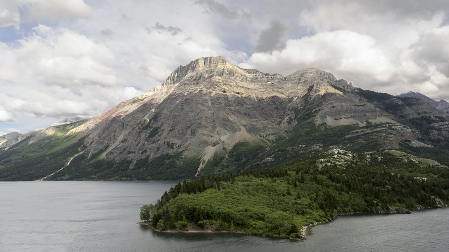 Canada instagram spots, most instagrammable places in Canada, instagrammable places in Canada, Canada photography, Canada photos, Waterton Lakes National Park
