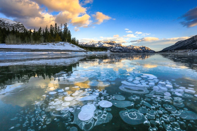 Canada instagram spots, most instagrammable places in Canada, instagrammable places in Canada, Canada photography, Canada photos, Abraham lake