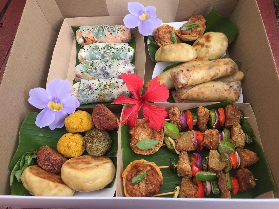 restaurants in punta cana, best restaurants in punta cana, punta cana food, where to eat in punta cana, amaluna vegan restaurant and lab