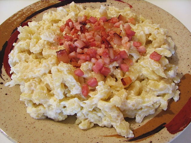 Czech Republic Food, Czech Republic cuisine, Traditional Czech Republic Food, food in Czech Republic, Czech Republic dishes, Bryndzové halušky 