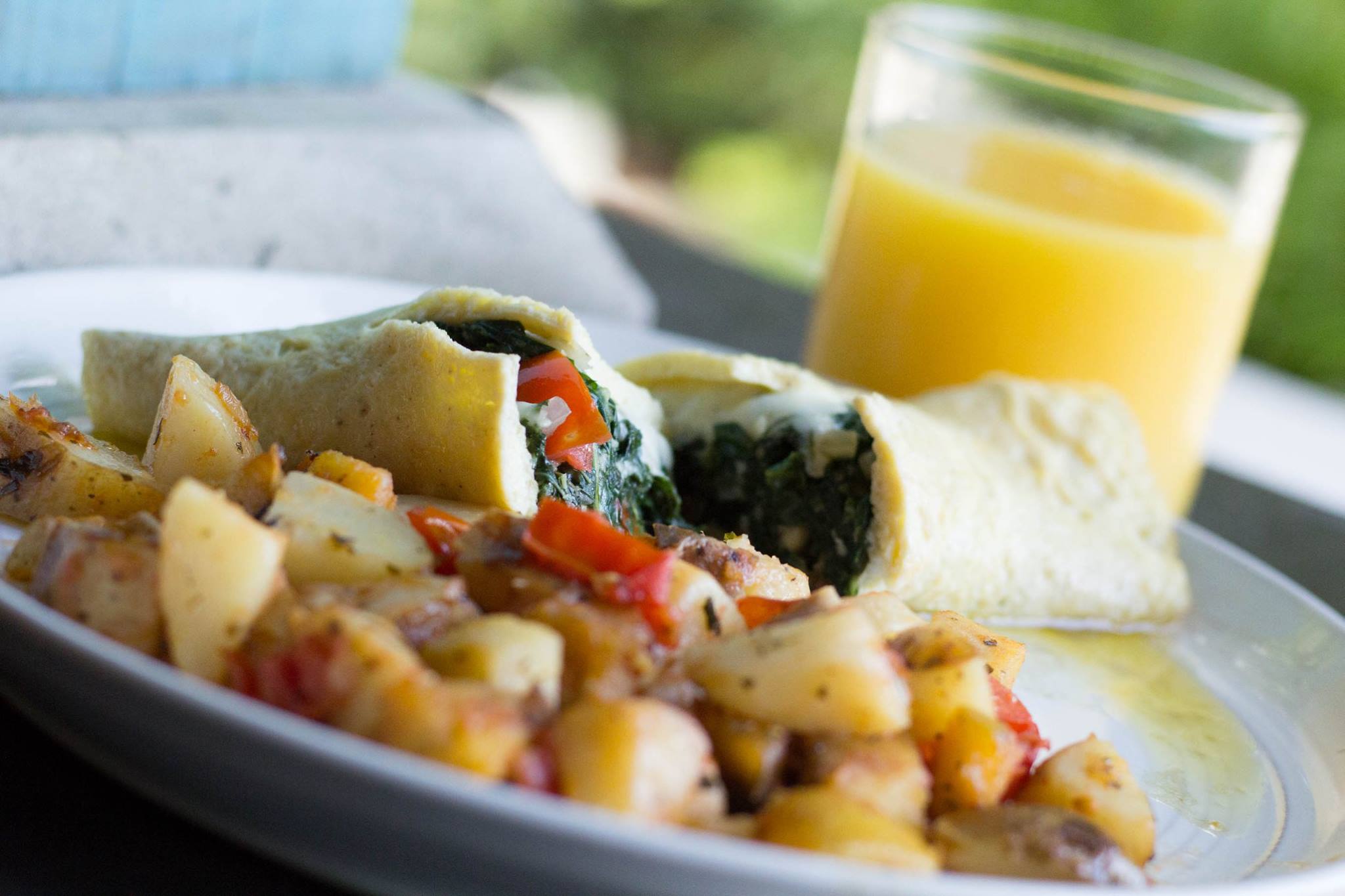 restaurants in ocho rios 2400, best restaurants in ocho rios 170, ocho rios food, where to eat in ocho rios, Christopher's at Hermosa Cove