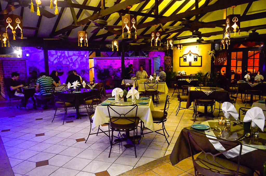 restaurants in ocho rios 2400, best restaurants in ocho rios 170, ocho rios food, where to eat in ocho rios, Curry House Jamaica