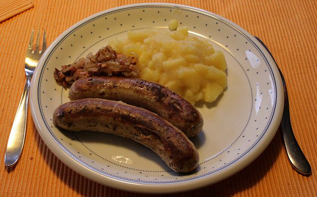 German Food, German cuisine, Traditional German Food, food in Germany, German dishes, Himmel und urde