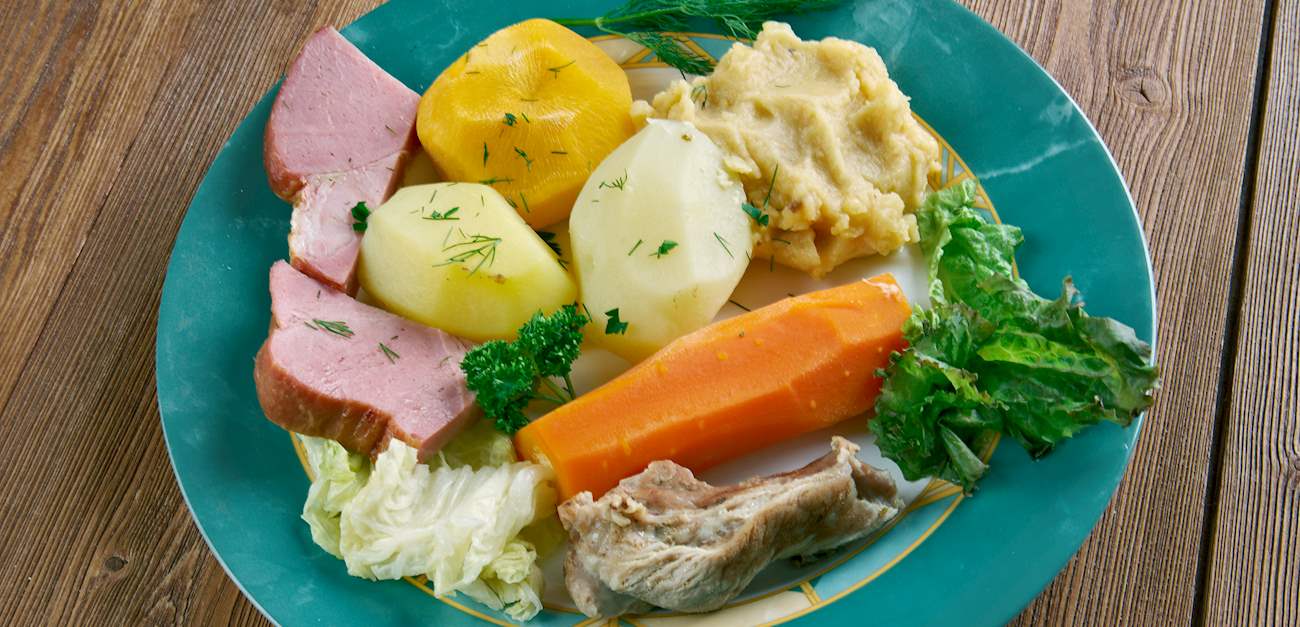 Canadian Food, Canadian cuisine, Traditional Canadian Food, food in Canada, Canadian dishes, Jiggs Dinner