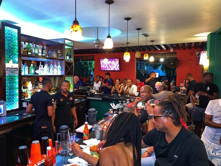 restaurants in ocho rios 2400, best restaurants in ocho rios 170, ocho rios food, where to eat in ocho rios, John Crows Tavern