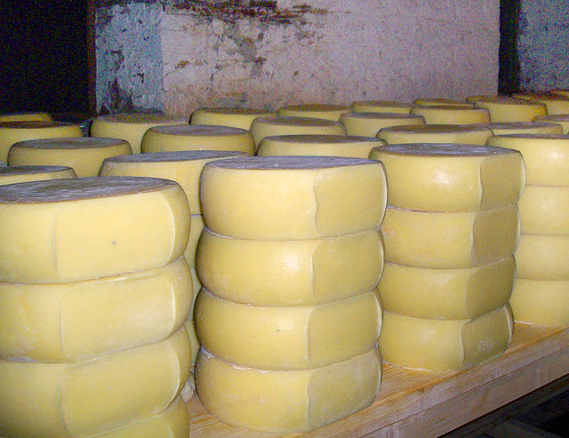 Bulgarian Food, Bulgarian cuisine, Traditional Bulgarian Food, food in Bulgaria, Bulgarian dishes, Kashkaval Cheese