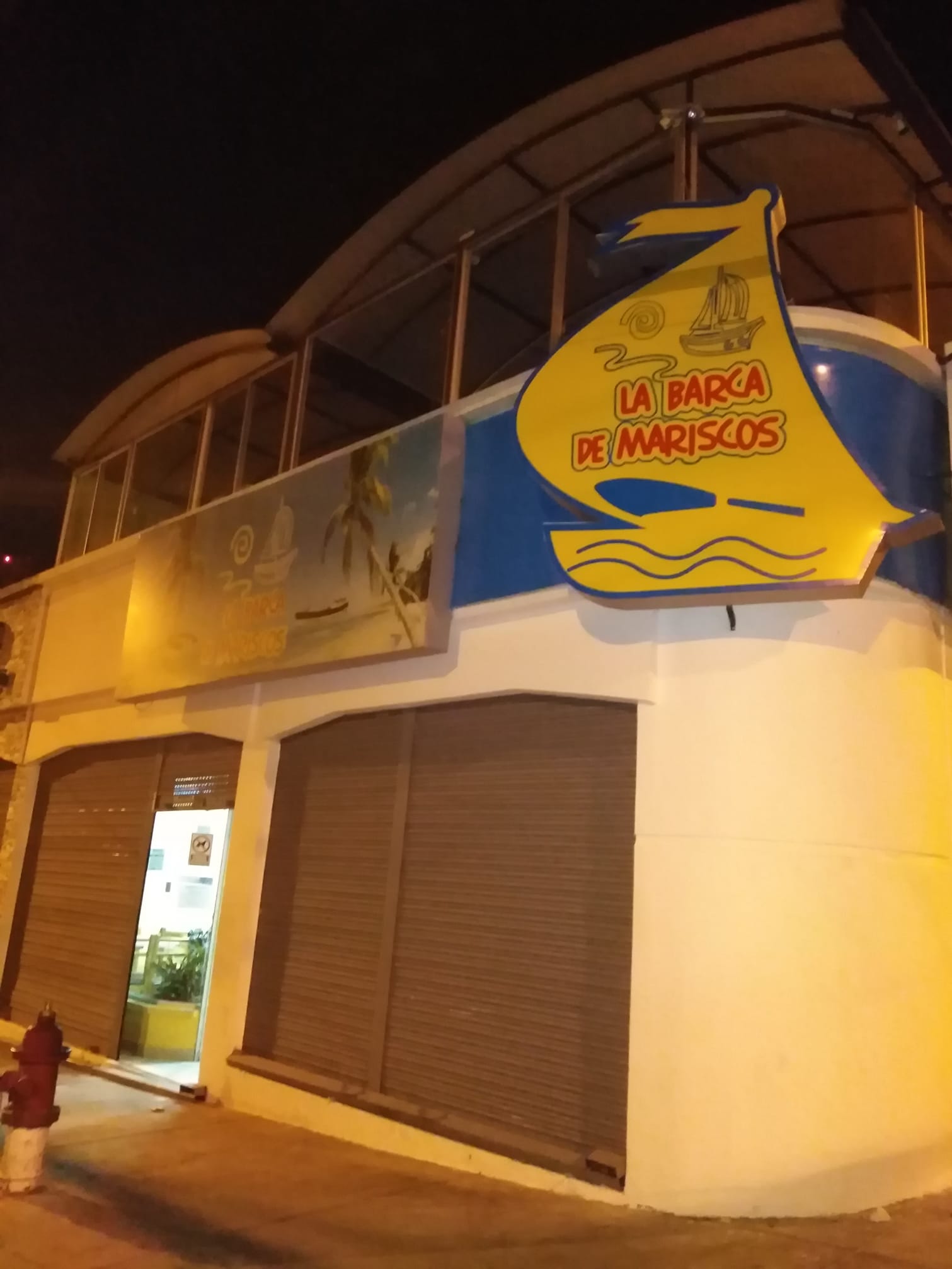 Quito Food - 30 Best Restaurants In Quito And Where To Eat 11 restaurants in quito, best restaurants in quito, where to eat in quito, quito food, quito restaurants, la barca de mariscos