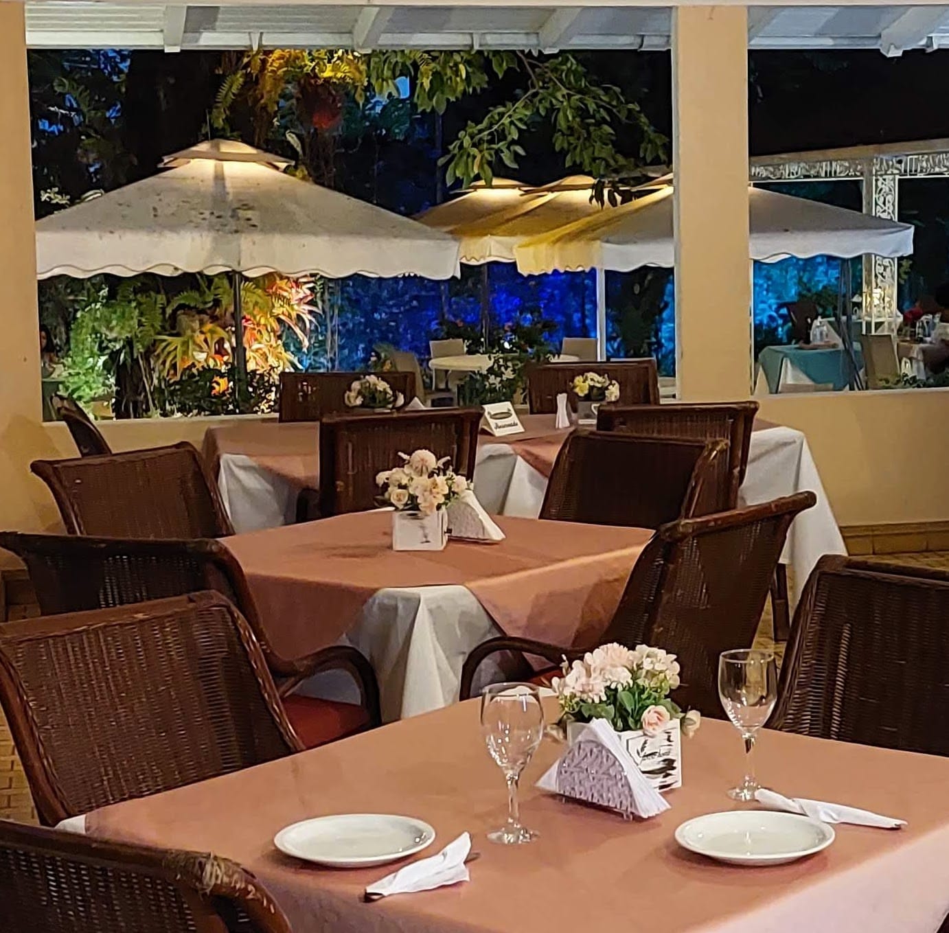 restaurants in puerto plata, puerto plata food, best restaurants in puerto plata, puerto plata restaurants, where to eat in puerto plata, las palmas