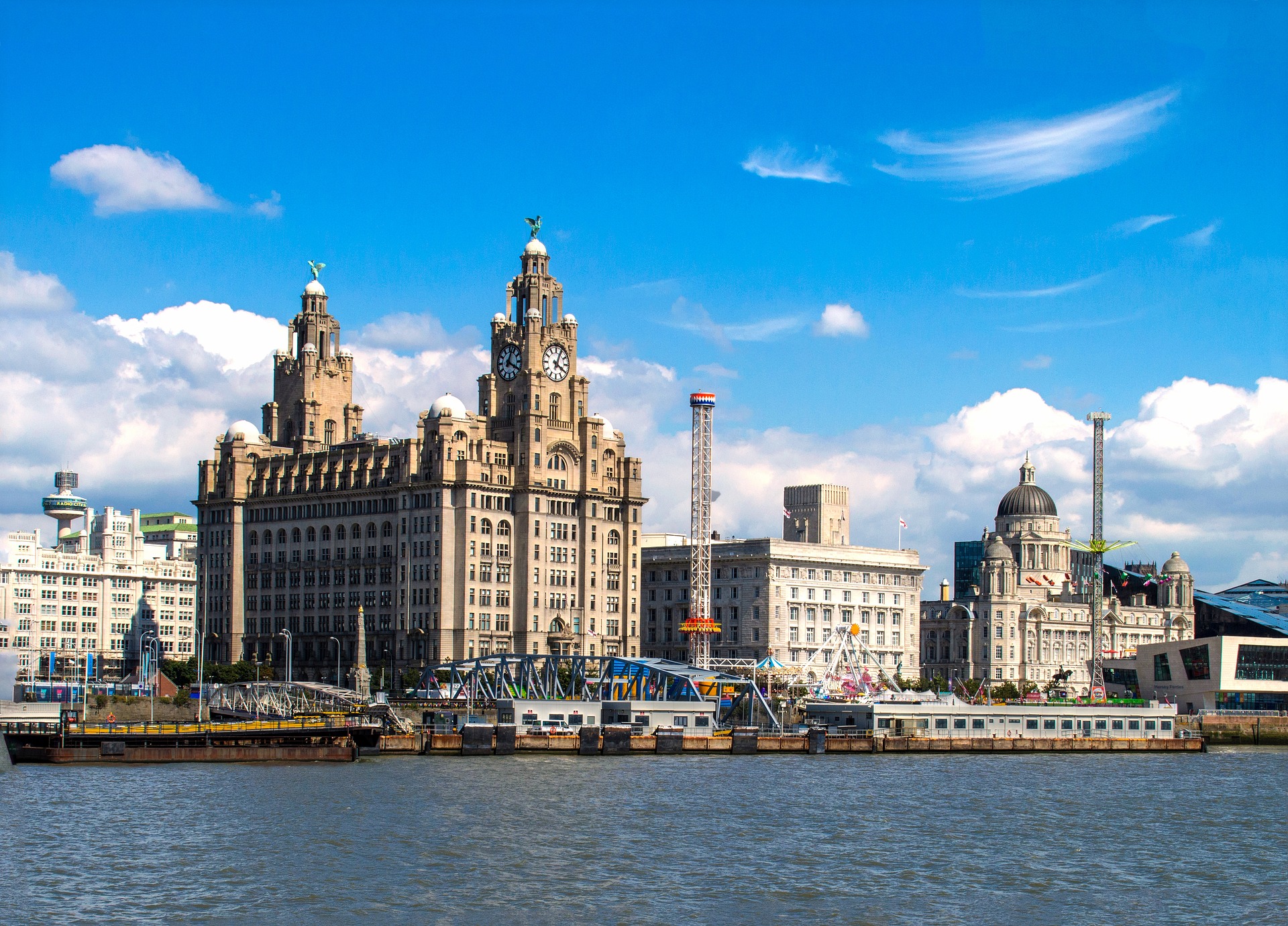 How To Get From Manchester Airport To Liverpool Best Way 4 How To Get From Manchester Airport To Liverpool - All Possible Ways, cheapest way from Manchester airport to Liverpool, from Manchester to Liverpool