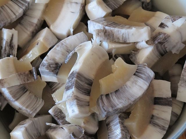 Canadian Food, Canadian cuisine, Traditional Canadian Food, food in Canada, Canadian dishes, Muktuk