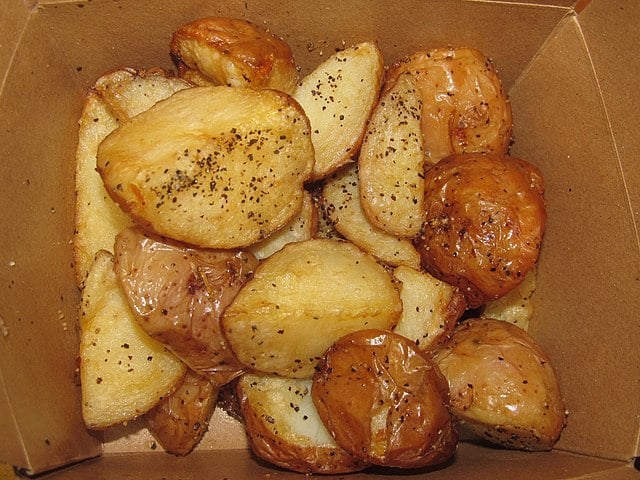 Irish Food, Irish cuisine, Traditional Irish Food, food in Ireland, Irish dishes, Red roasted potatoes