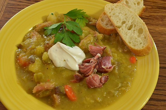 Canadian Food, Canadian cuisine, Traditional Canadian Food, food in Canada, Canadian dishes, Split Pea Soup