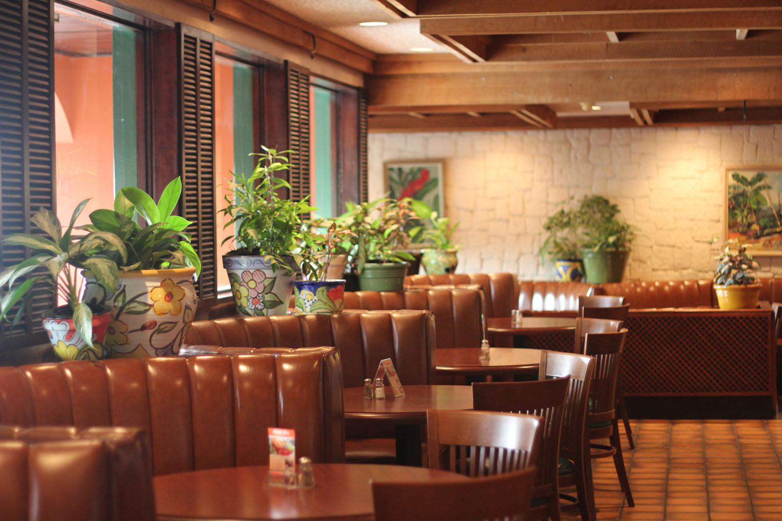 restaurants in montego bay, best restaurants in montego bay, where to eat in montego bay, montego bay food, montego bay restaurants, the Pelican Grill