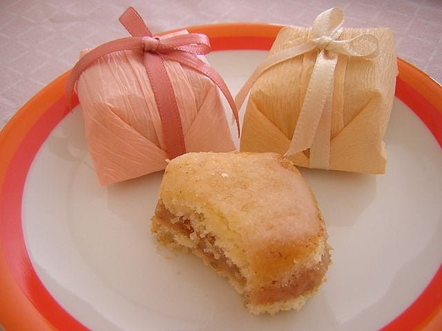 Brazilian snacks, Brazilian desserts, Brazil desserts, snacks and desserts in Brazil, traditional Brazilian snacks and desserts, Brazil cuisine, Brazil snacks, bem casado