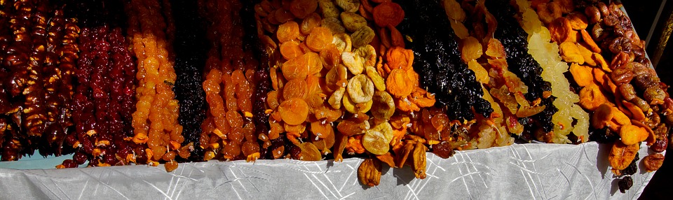Armenian dessert, Armenia food, Armenia cuisine, traditional food in Armenia, Armenia snacks, Armenia desserts, dried fruits