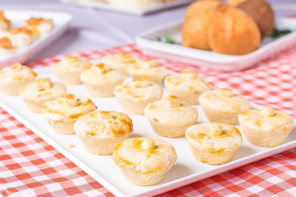 Brazilian snacks, Brazilian desserts, Brazil desserts, snacks and desserts in Brazil, traditional Brazilian snacks and desserts, Brazil cuisine, Brazil snacks, empadinha