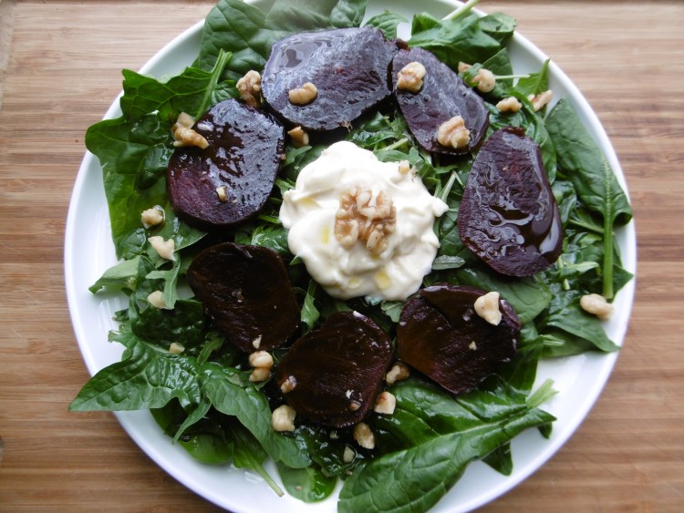 vegetarian food in Greece, vegan food in Greece, Greek Vegetarian Dishes, Vegetarian Dishes In Greece, vegan dishes in Greece, vegan in Greece, vegetarian in greece, patzaria salad