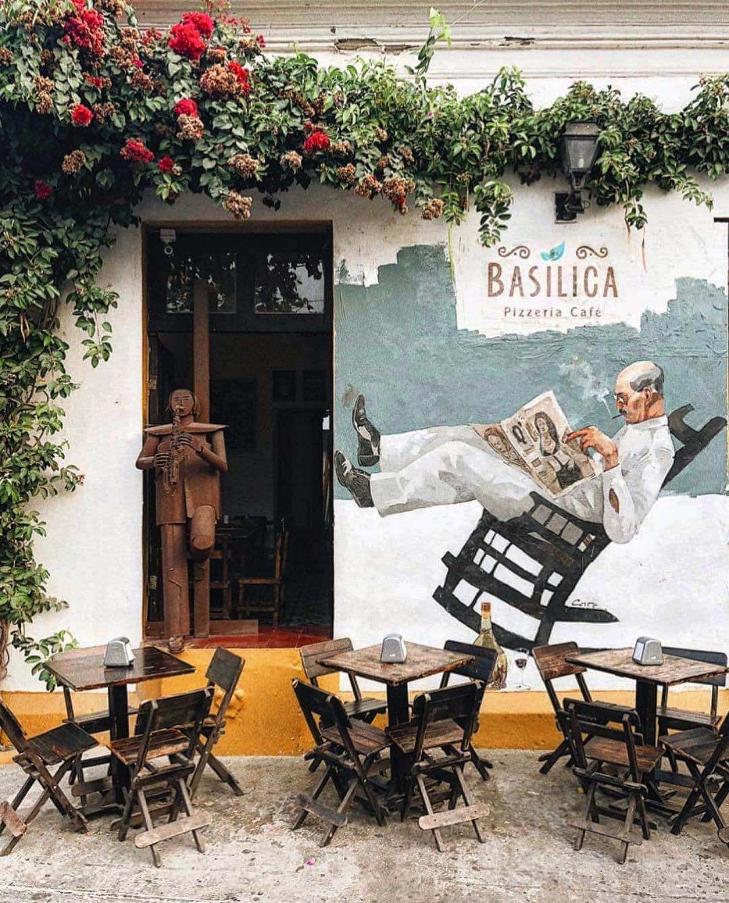 restaurants in cartagena, best restaurants in cartagena, where to eat in Cartagena, restaurants in cartagena colombia, restaurants cartagena, Cartagena food, best Cartagena restaurants, Basilica Pizzera Café