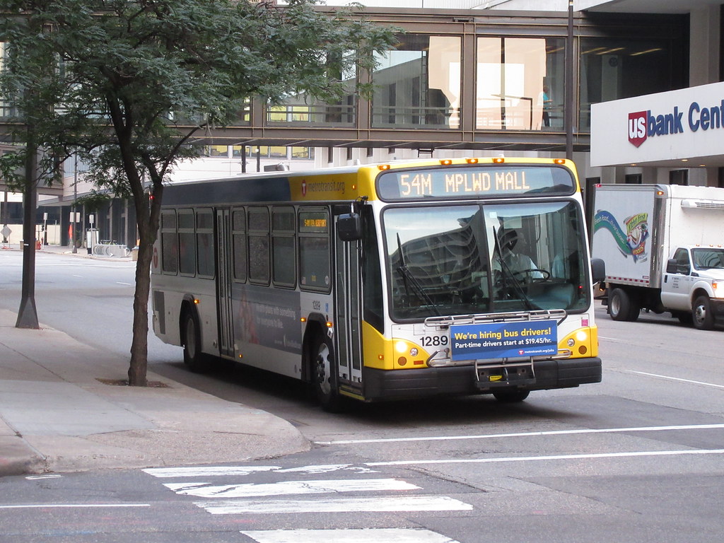 How To Get From Minneapolis Airport To City Center - All Possible Ways, cheapest way from Minneapolis airport to city center, cheapest way from Minneapolis airport to downtown, Minneapolis to city center, Minneapolis airport to city, Minneapolis airport to downtown, Minneapolis Metro Airport, Light Rail Minneapolis Airport, Bus Airport Minneapolis