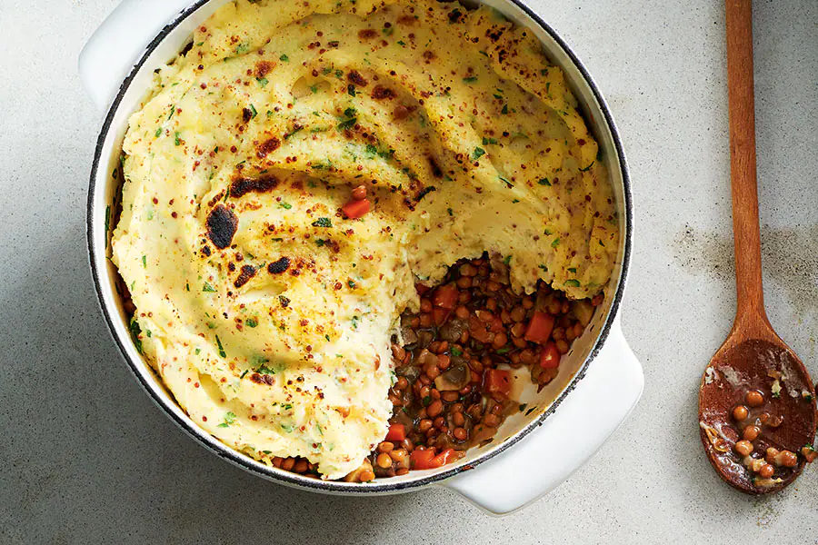 Vegan/Vegetarian Canadian Dishes - Shepherd's Pie, vegetarian food in Canada, vegan food in Canada, Canadian vegetarian dishes, vegan in Canada, vegetarian in Canada