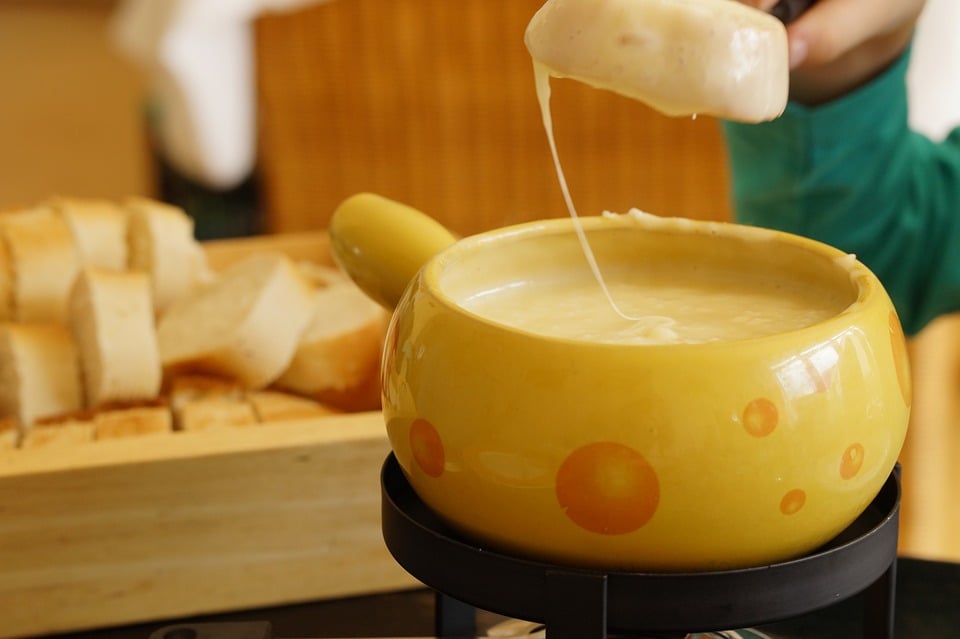 French dishes, French Food, French cuisine, food in france, traditional French food, france cuisine, france food, cheese fondue
