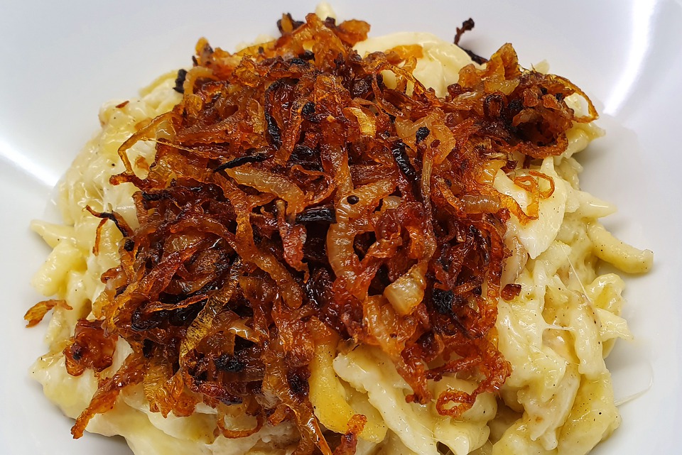 Austrian Food, Traditional Austrian Food, Austria Food, Austrian cuisine, traditional food in Austria, Austria cuisine, Austrian dishes, Austria dishes, Käsespätzle