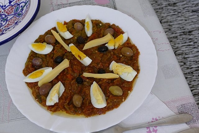 Tunisian Food, Traditional Tunisian Food, Tunisia food, Tunisia cuisine, traditional food in Tunisia, Tunisian cuisine, Tunisia dishes, Tunisian dishes, mechouia salad