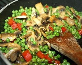 Best Danish Food - Best 50 Danish Dishes And Traditional Food In Denmark To Try 20 Denmark Food, Traditional Denmark Food, Danish food, Danish cuisine, traditional food in Denmark, Denmark cuisine, Denmark dishes, Danish dishes, sillasallet herring salad