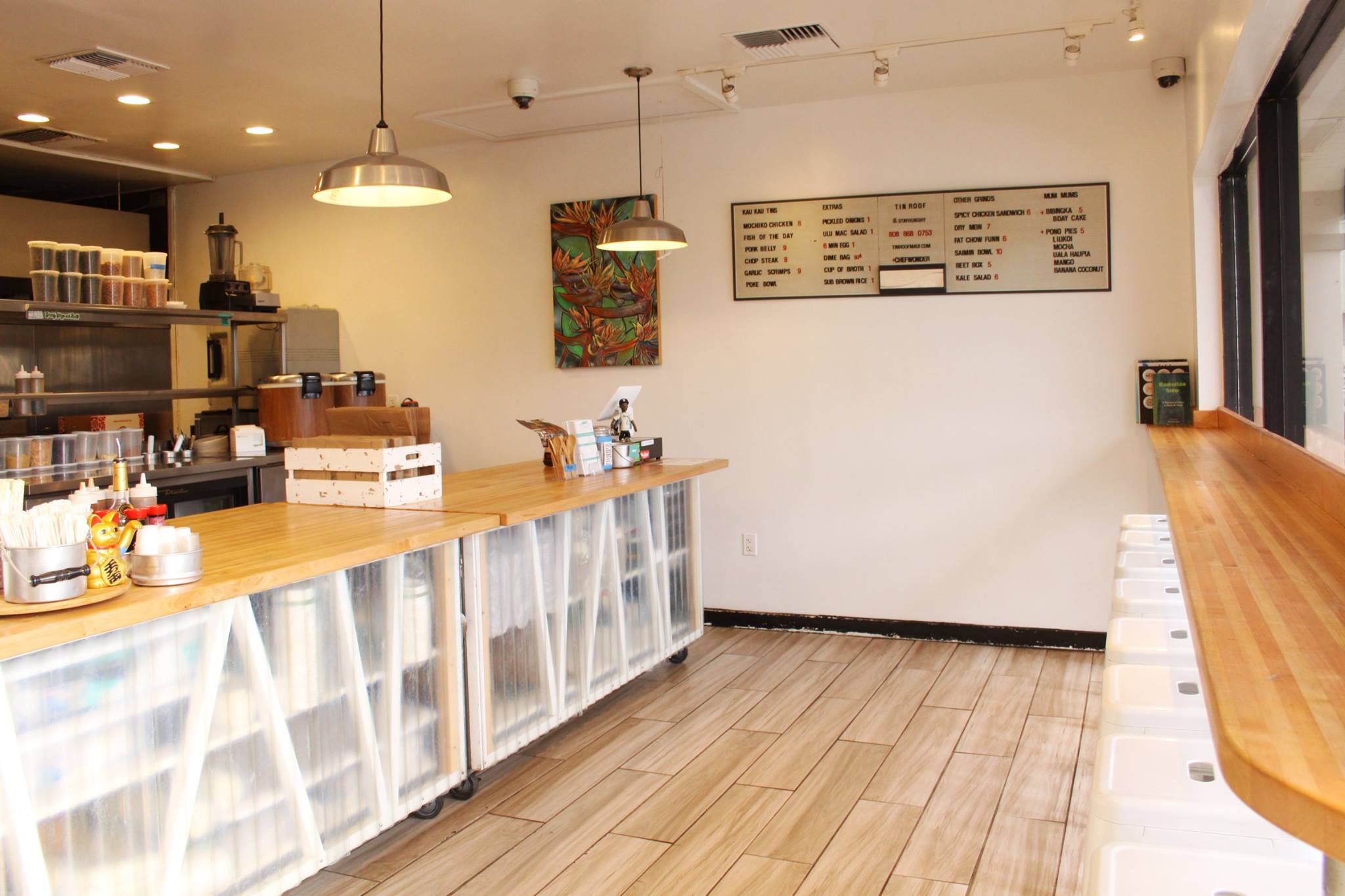 restaurants in Maui, best restaurants in Maui, Maui food, Maui restaurants, where to eat in Maui, tin roof