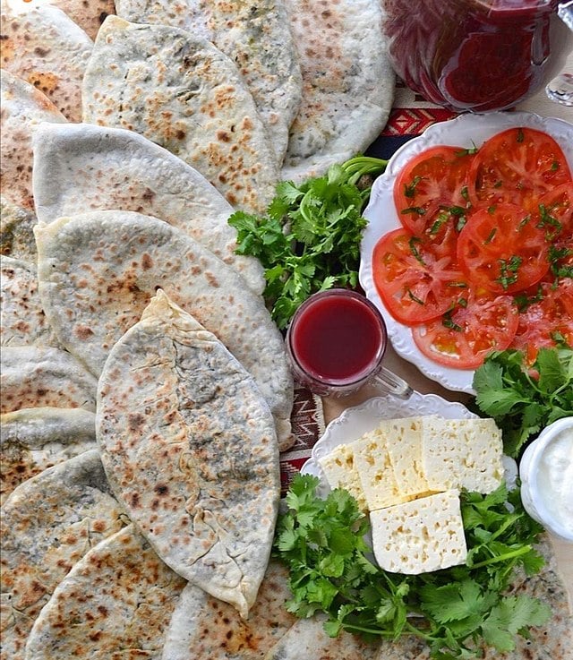 Armenian Food, Traditional Armenian Food, Armenia food, Armenia cuisine, traditional food in Armenia, Armenian cuisine, Armenia dishes, Armenian dishes,