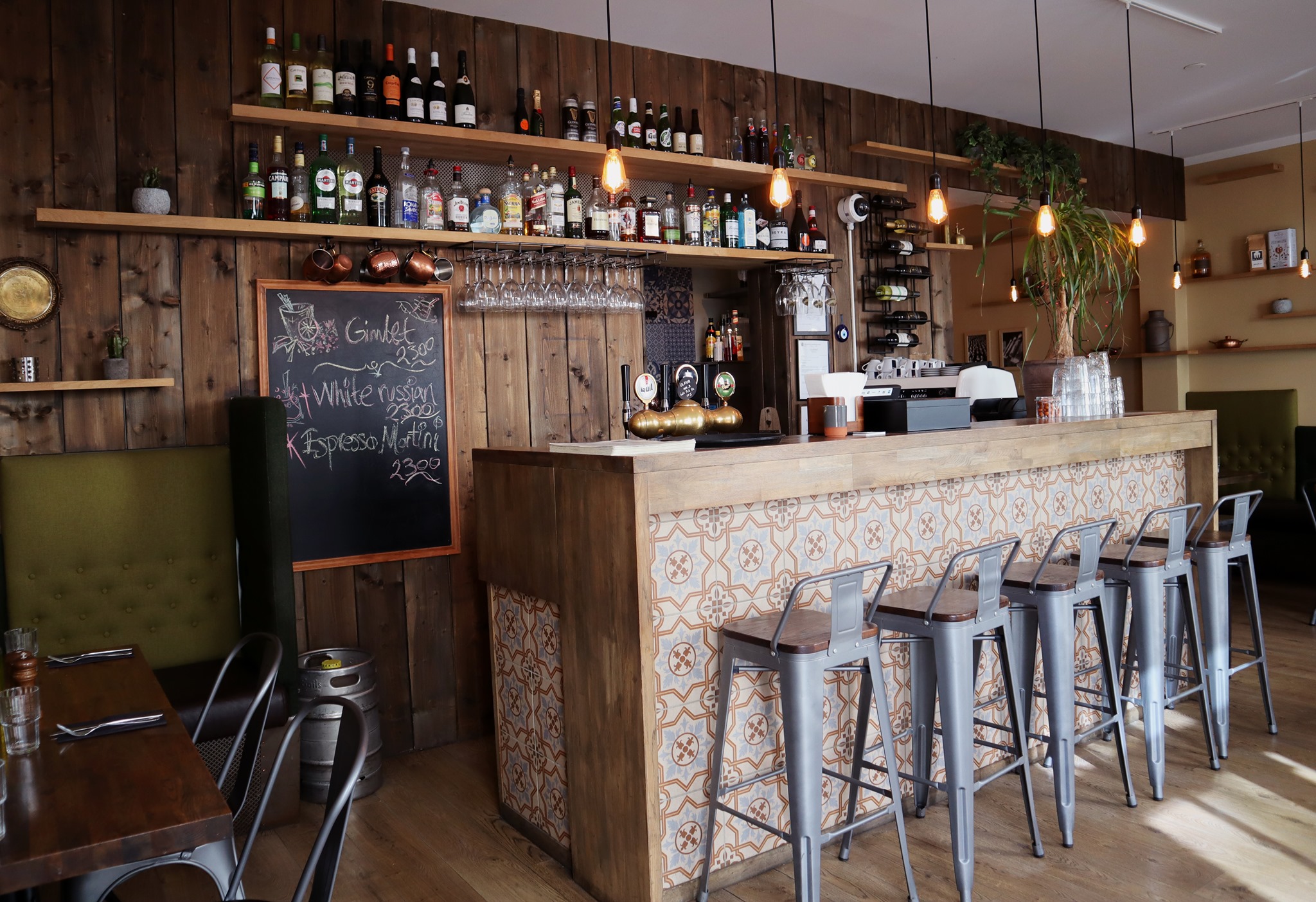 Restaurants in Reykjavik, best restaurants in Reykjavik, where to eat in Reykjavik, restaurants Reykjavik, Reykjavik food, best Reykjavik restaurants, meze restaurant & bar