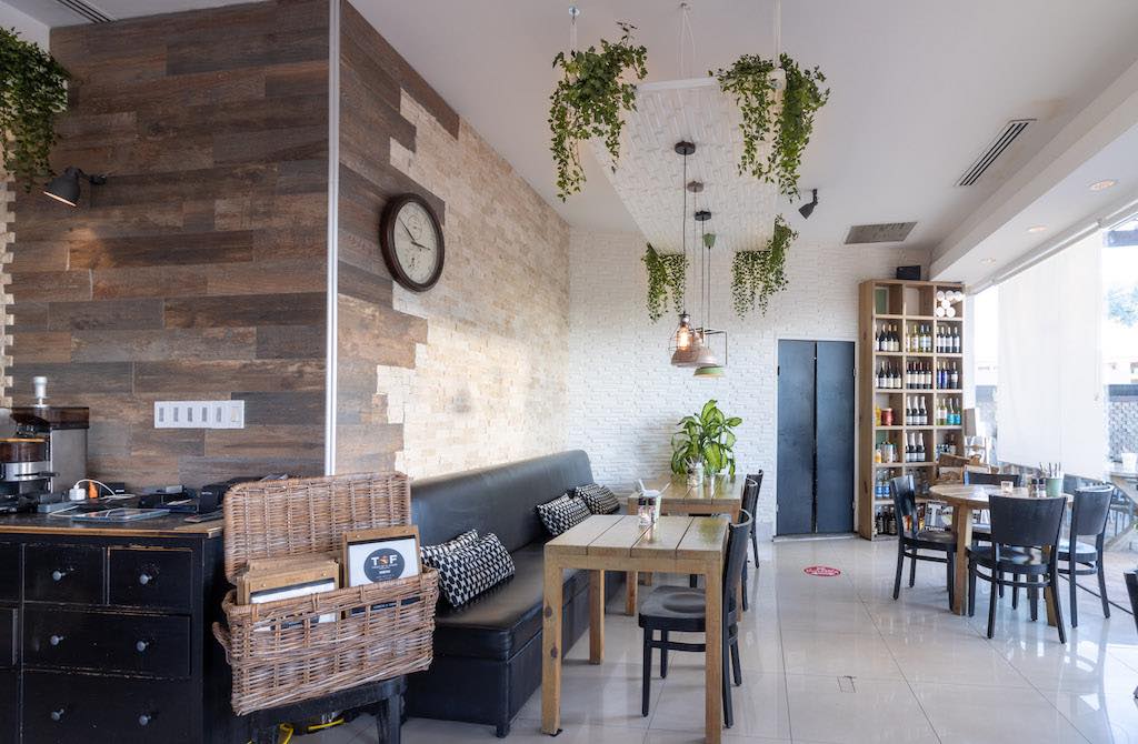 restaurants in Oranjestad aruba, restaurants in aruba, best restaurants in aruba, Oranjestad food, where to eat in aruba, Aruba restaurants, twist of flavors