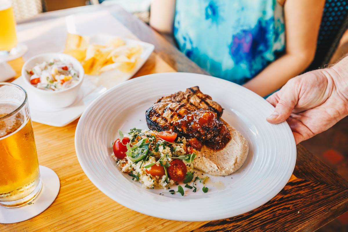 Bistro Molokini Wailea, restaurants in Wailea, restaurants in Wailea, plant based restaurants in Wailea, vegetarian restaurants in Wailea, vegan restaurants in Wailea, Wailea food, where to eat in Wailea