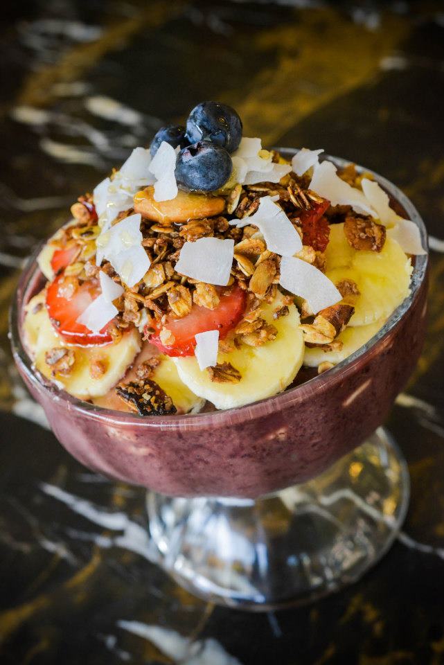 Hiking Hawaii Cafe in Waikiki, restaurants in Waikiki, restaurants in Waikiki, plant based restaurants in Waikiki, vegetarian restaurants in Waikiki, vegan restaurants in Waikiki, Waikiki food, where to eat in Waikiki