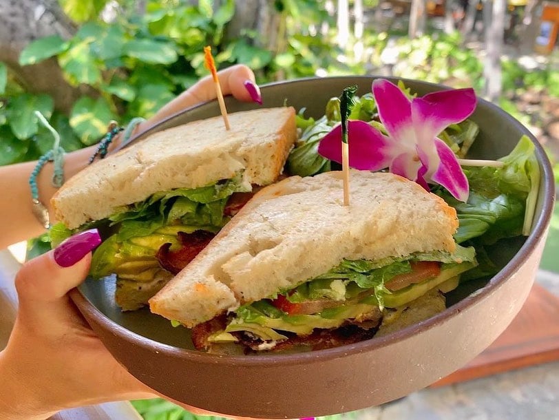 Island Vintage Coffee in Waikiki, restaurants in Waikiki, restaurants in Waikiki, plant based restaurants in Waikiki, vegetarian restaurants in Waikiki, vegan restaurants in Waikiki, Waikiki food, where to eat in Waikiki